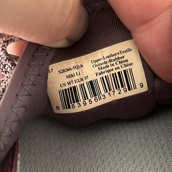 Olukai Miki Li Convertible Sneaker in Plum size 7 - Picture 14 of 16